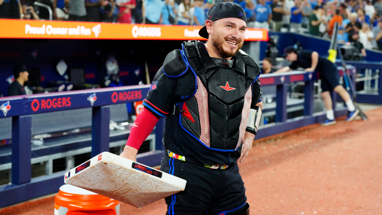 How Blue Jays’ Kirk has been able to be so consistent behind the plate